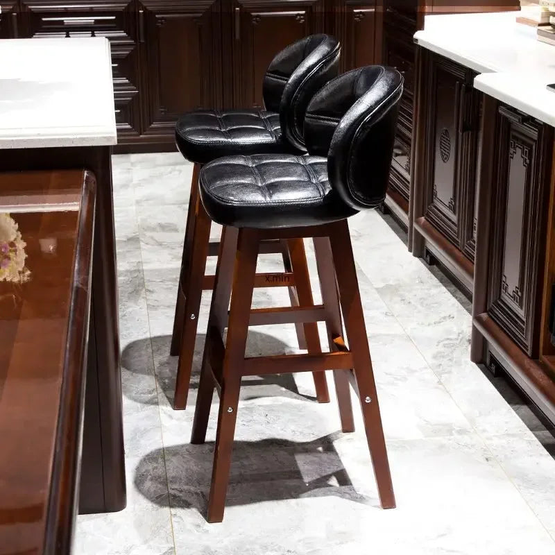 High Stool Barhocker aus Massivholz im modernen Stil