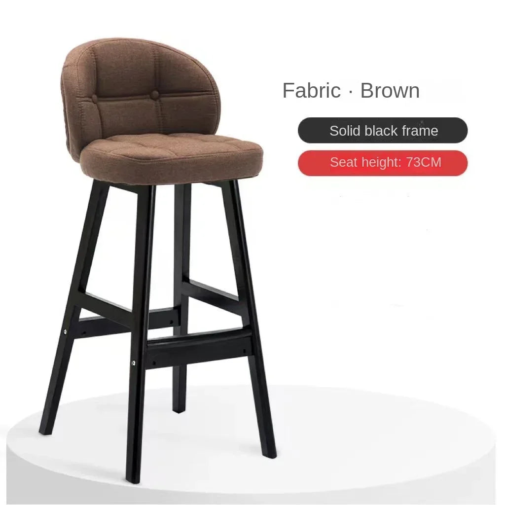 High Stool Barhocker aus Massivholz im modernen Stil