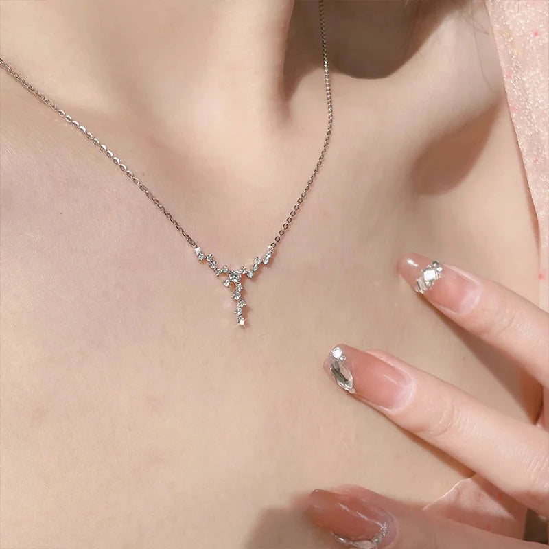 Kristall Kreuz Quasten Halskette - Zirkon Anhänger Y2K Schmuck für Damen