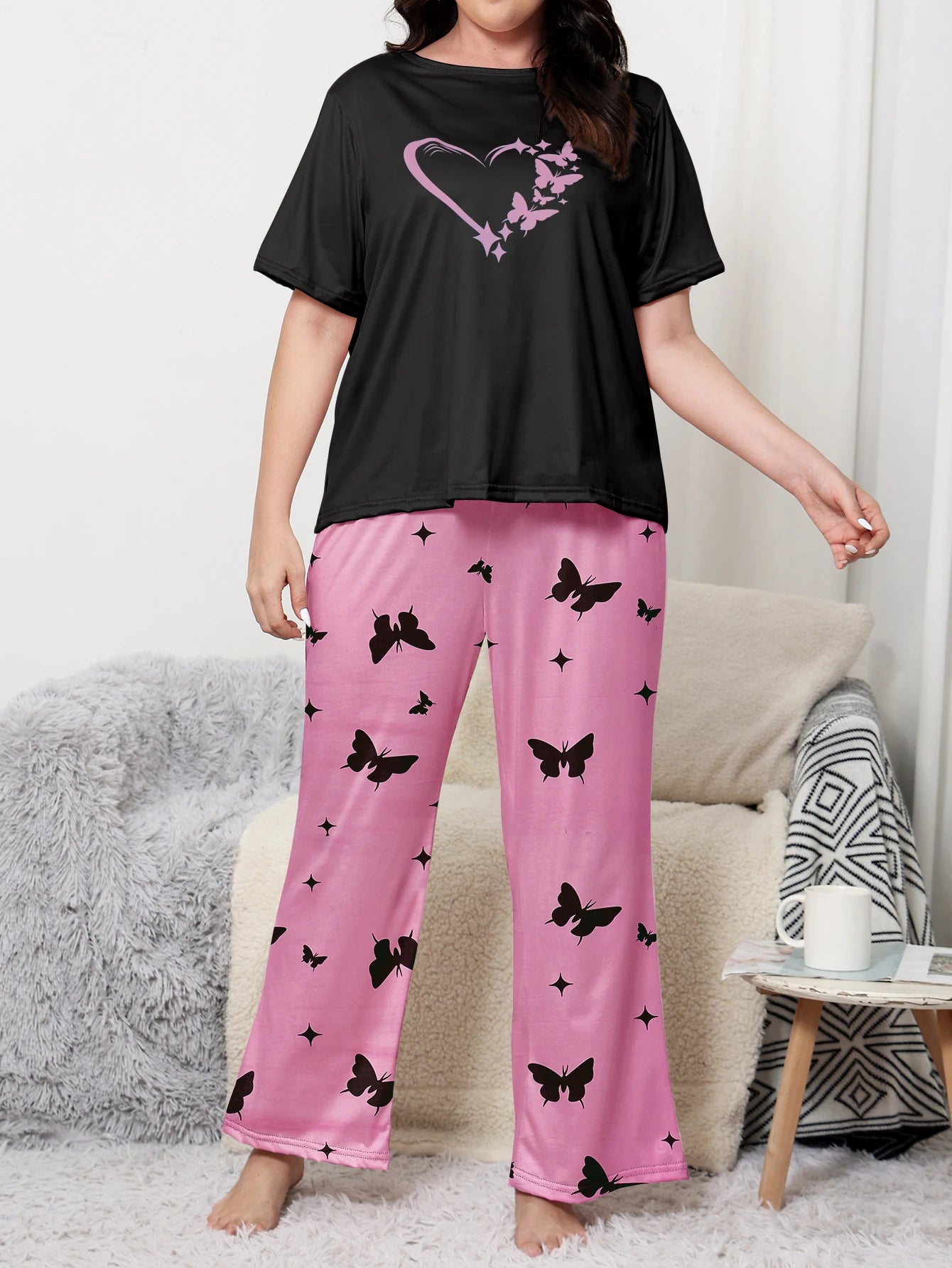 Plus-Size Pyjama Set: Kurzarm Schmetterlingsshirt & Hose für Zuhause